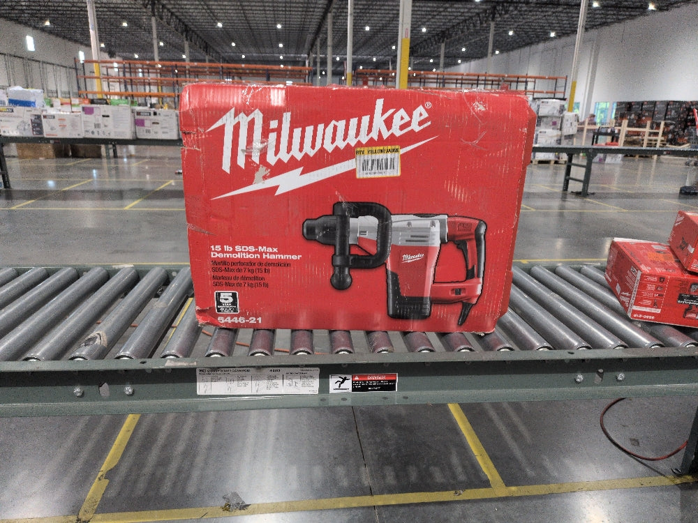 Milwaukee 15LB SDS-MAX Demolition Hammer